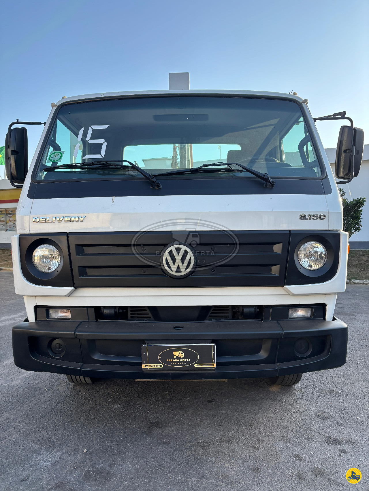 CAMINHAO VOLKSWAGEN VW 8160 Cesto Aereo Isolado Toco 4x2 Parada Certa Caminhões NOVA IGUACU RIO DE JANEIRO RJ